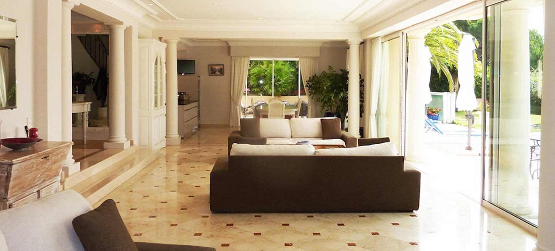Living room at Villa L'Aurier, Saint-Tropez / Ramatuelle