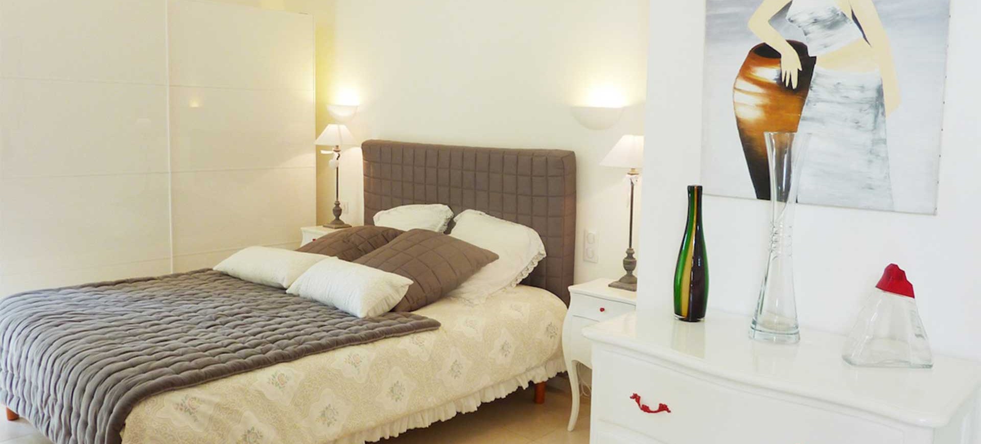 Bedroom at Villa de Bastide la Reve, Plan de la Tour