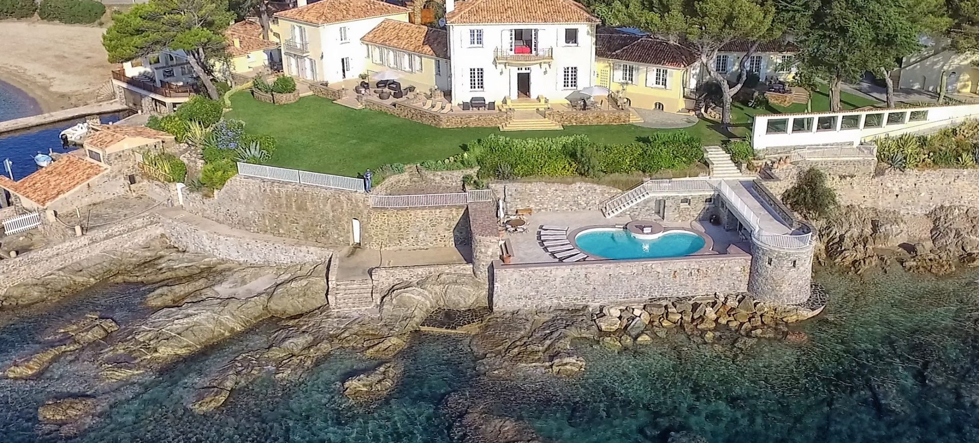 View at Silvia Luxury Resort (six villas), Saint-Tropez / Grimaud