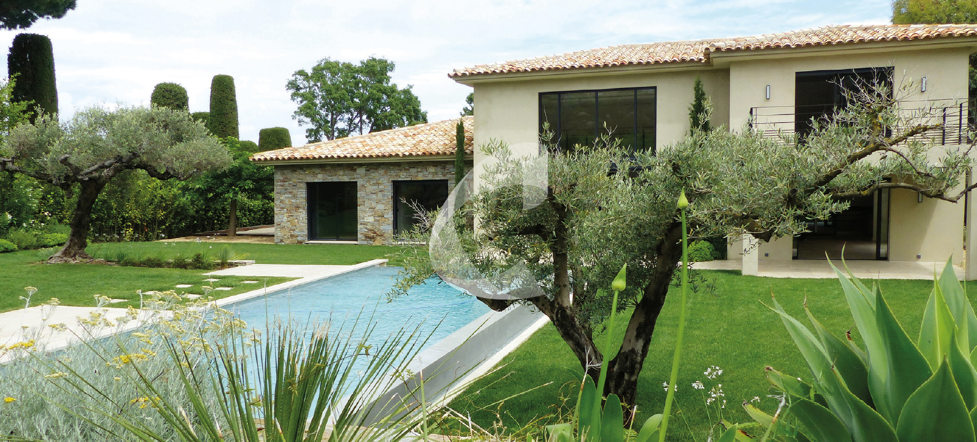 Villa Valfere — luxury villa rental in Saint-Tropez | Cyrus International