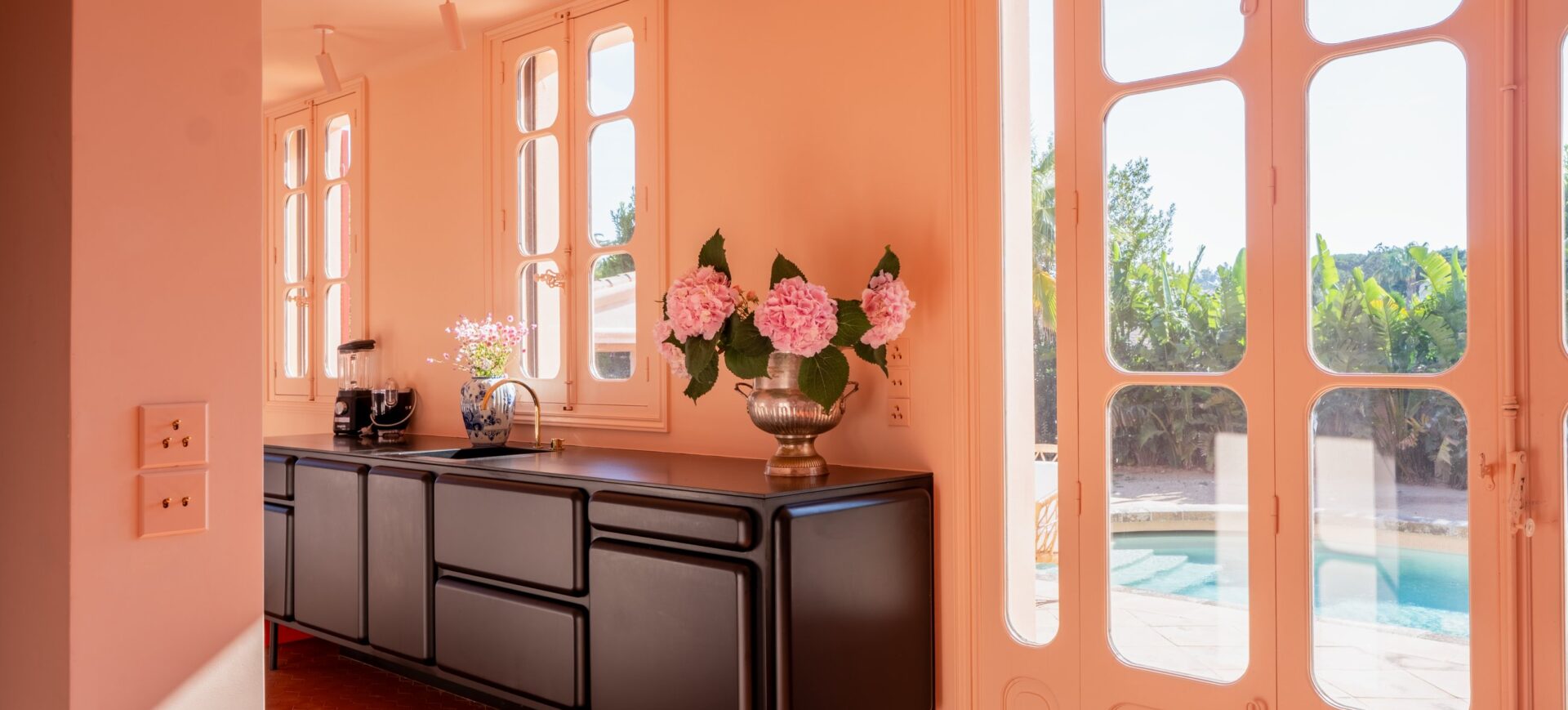 Villa Riviera Rose — luxury villa rental in Saint-Tropez | Cyrus Villas