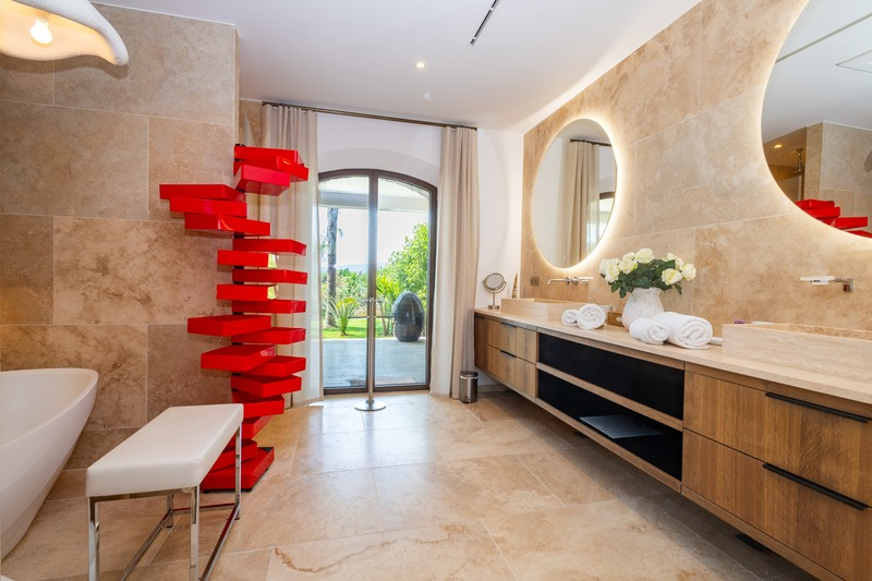 Villa Topaze — luxury villa rental in Saint-Tropez | Cyrus Villas