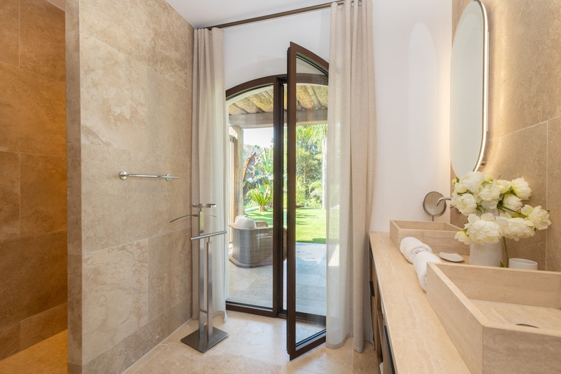 Villa Topaze — luxury villa rental in Saint-Tropez | Cyrus Villas